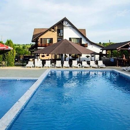 Villa Oaza Apusenilor Calarasi  Esterno foto